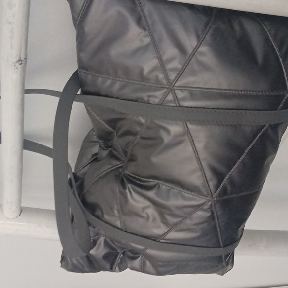 New silver grey quilted bag - Picture 2 of 4